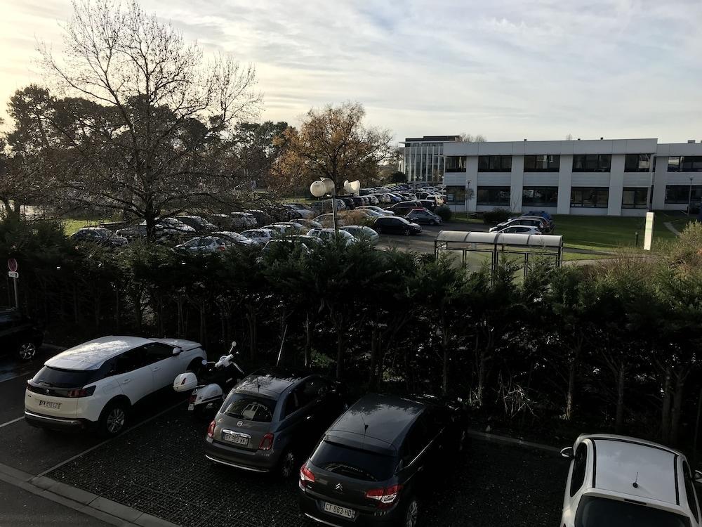 Hotel Campanile Bordeaux Ouest - Mérignac Aéroport Exterior foto